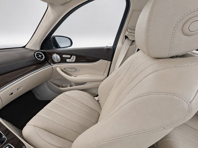 Used 2019 Mercedes-Benz E 300 image 25