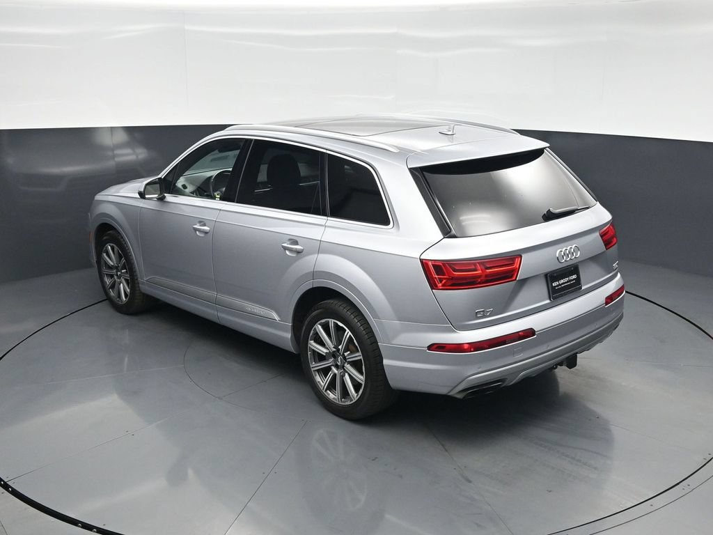 Used 2017 Audi Q7 3.0T Premium Plus w/ Premium Plus Package AWD/4WD image 46