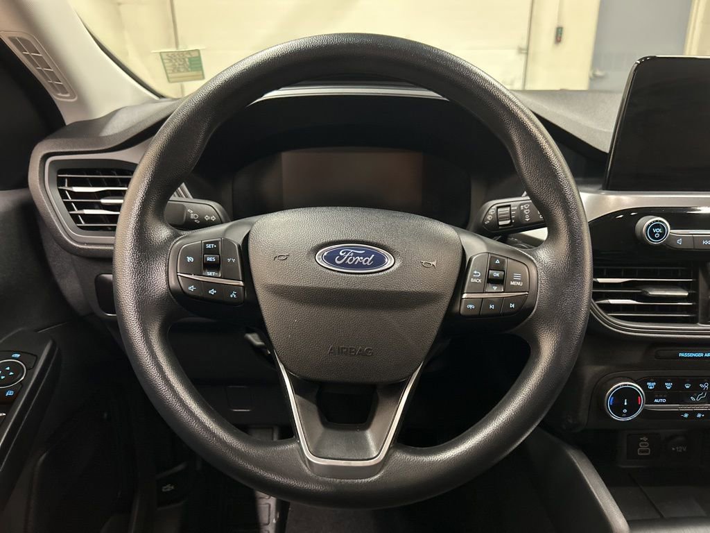 Used 2025 Ford Escape Active image 17