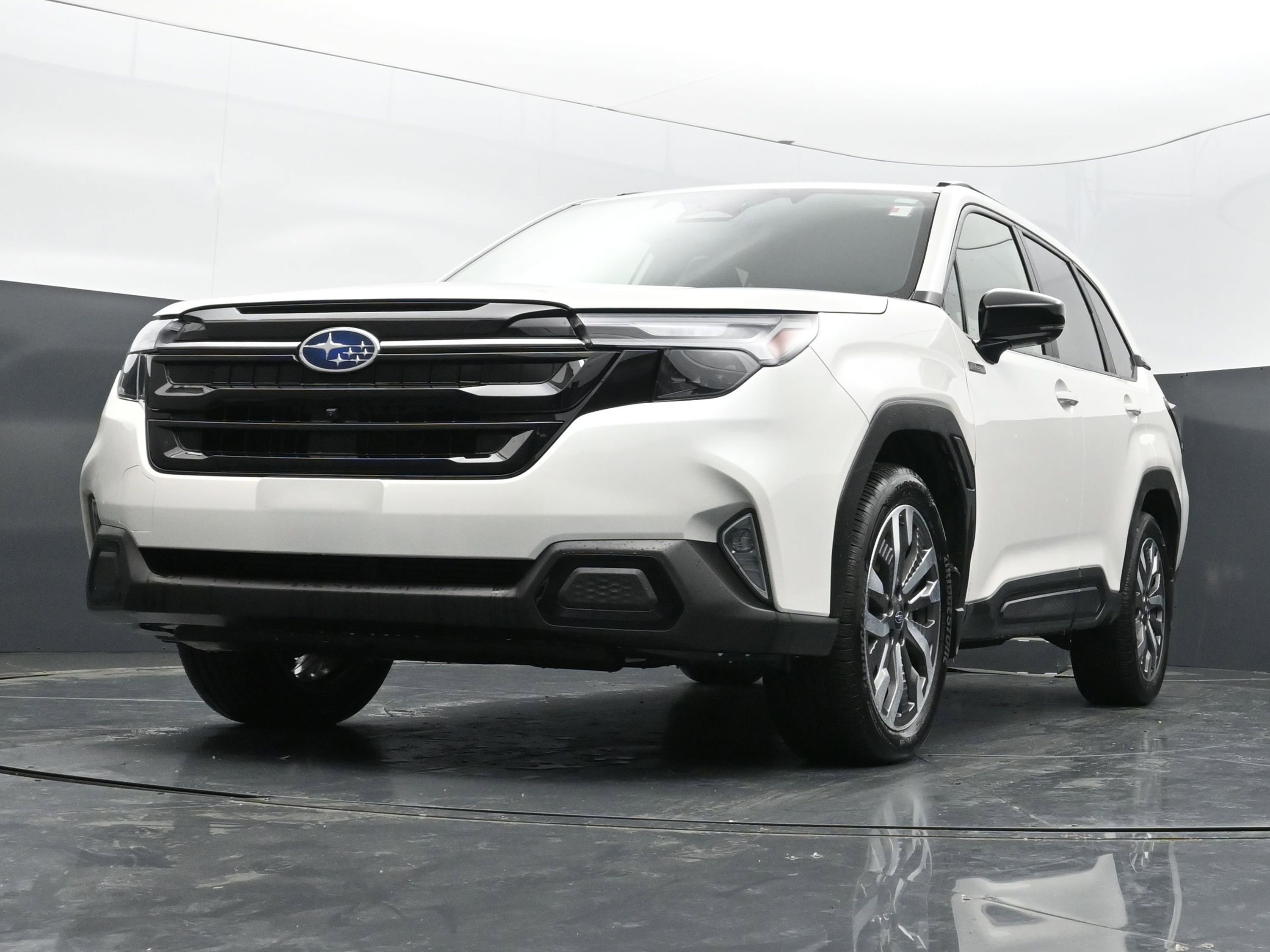 Used 2025 Subaru Forester Touring w/ Touring Package AWD/4WD image 36