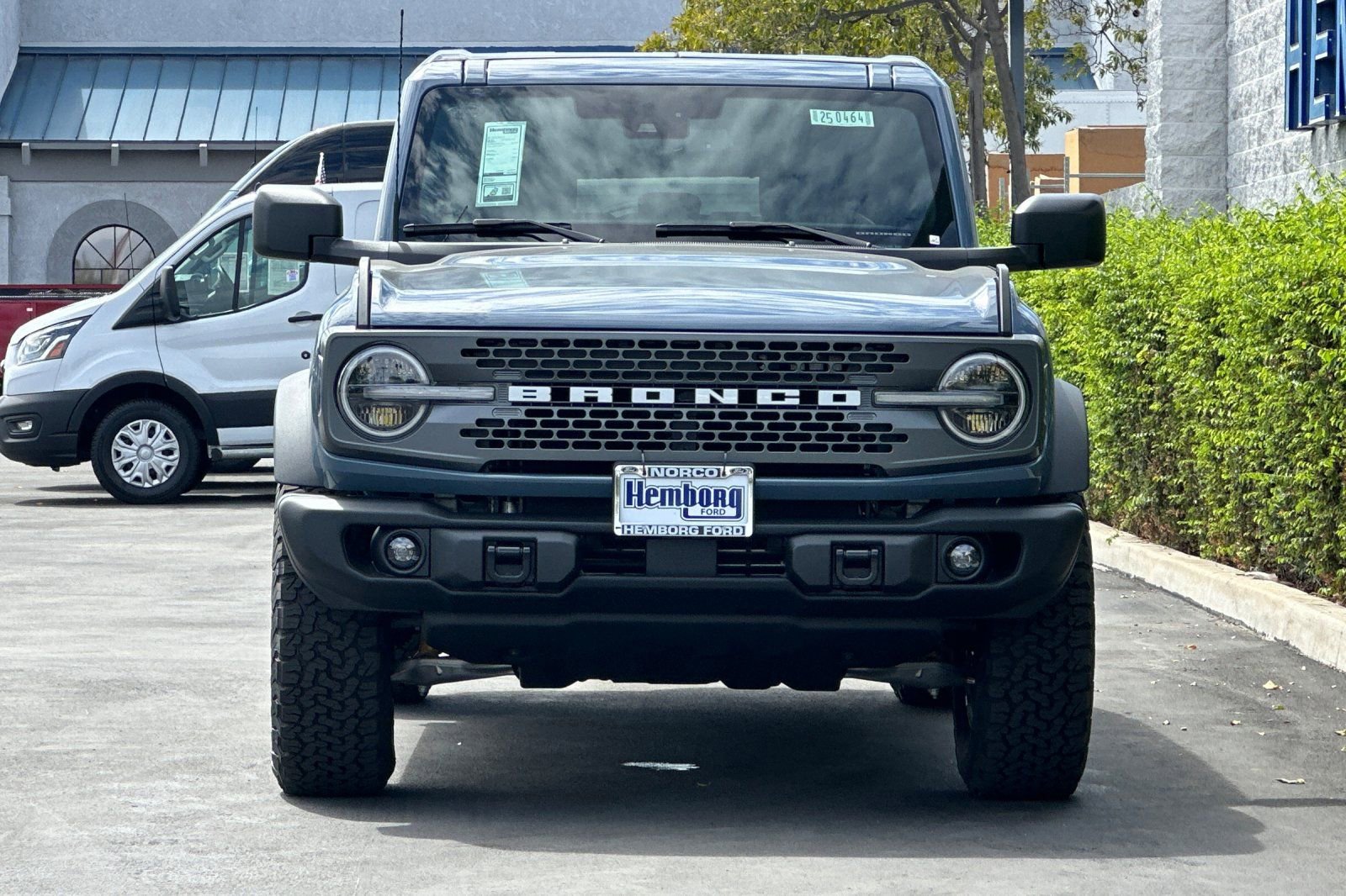New 2025 Ford Bronco Badlands image 9