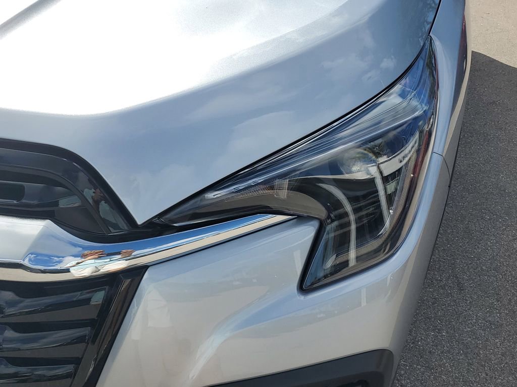 Used 2025 Subaru Ascent Premium image 10