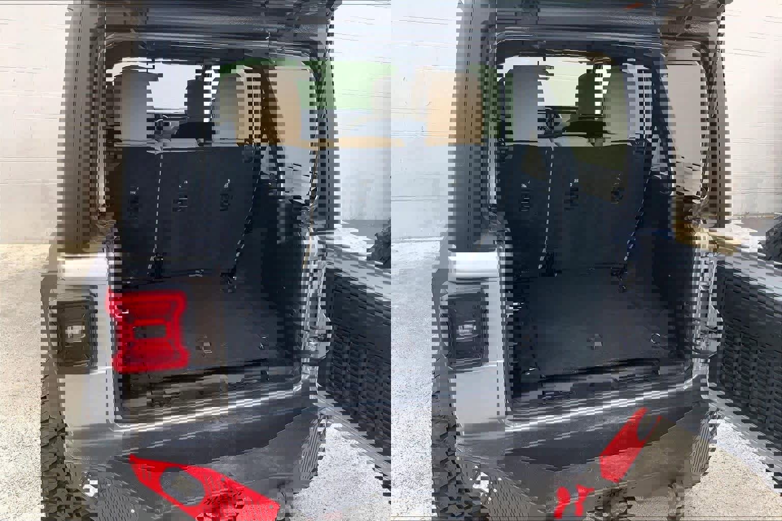 Used 2021 Jeep Wrangler Unlimited Sport image 19