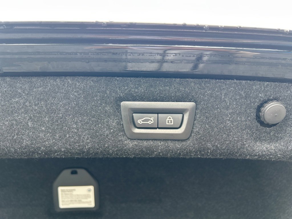 Used 2022 BMW 530i xDrive w/ Convenience Package image 39
