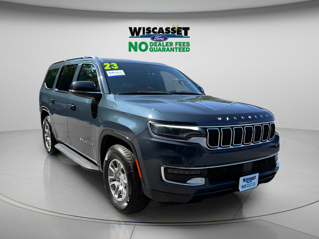 Used 2023 Jeep Wagoneer 4WD image 1