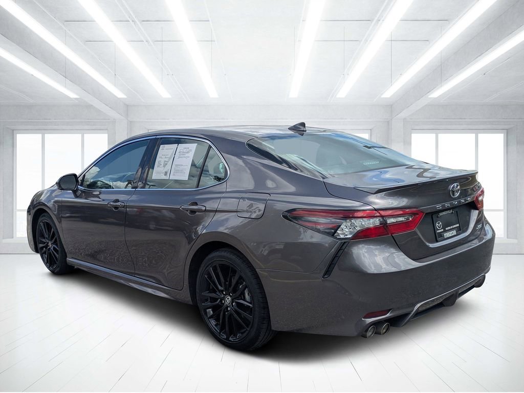 Used 2023 Toyota Camry XSE FWD image 5