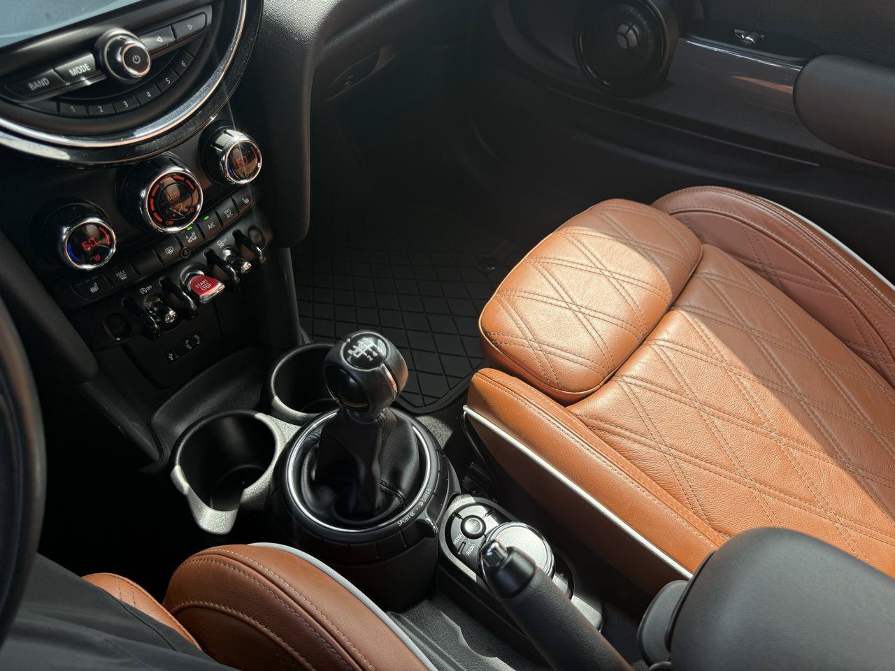 Used 2016 MINI Cooper Convertible FWD image 18