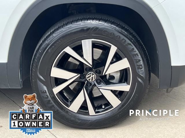 Certified 2023 Volkswagen Atlas Cross Sport SE FWD image 4
