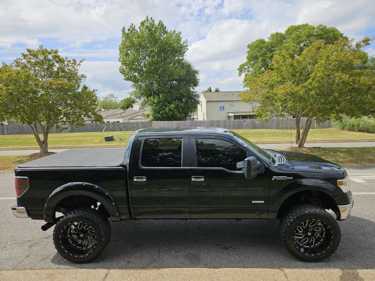 Used 2014 Ford F150 XLT w/ Equipment Group 302A Luxury AWD/4WD image 7