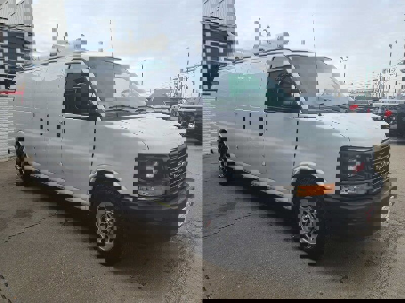 Used 2017 GMC Savana 2500 2500 3DR EXTENDED CARGO VAN/V8 image 4