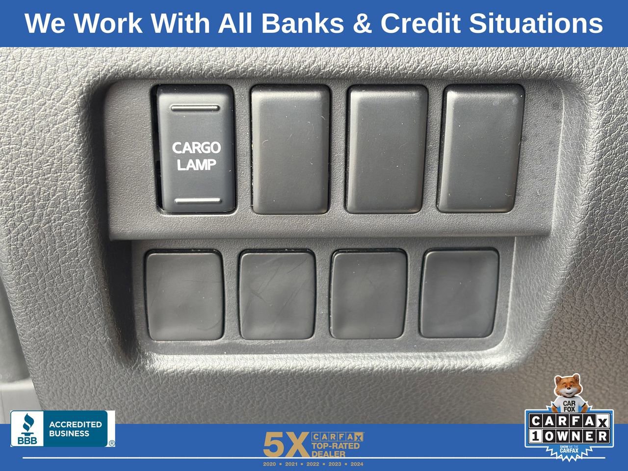 Used 2023 Nissan Titan SV image 24