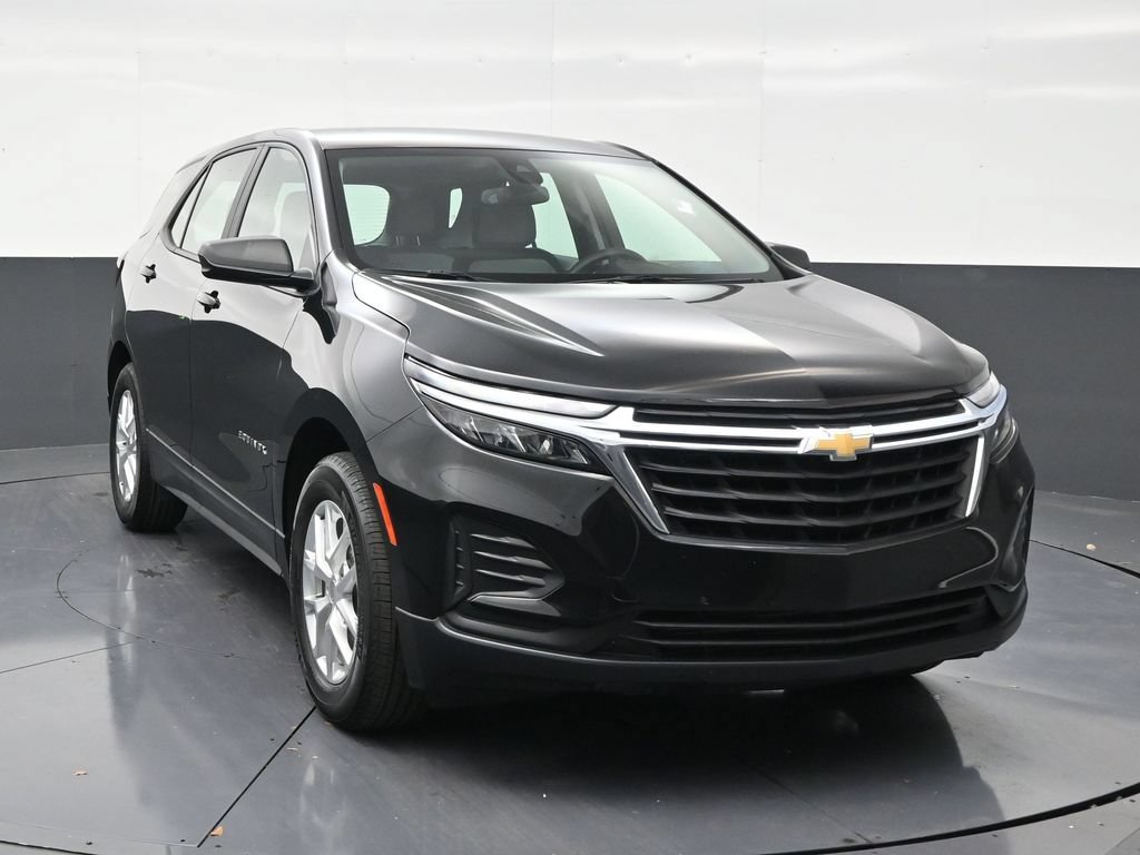 Used 2024 Chevrolet Equinox LS w/ Driver Confidence II Package FWD image 7