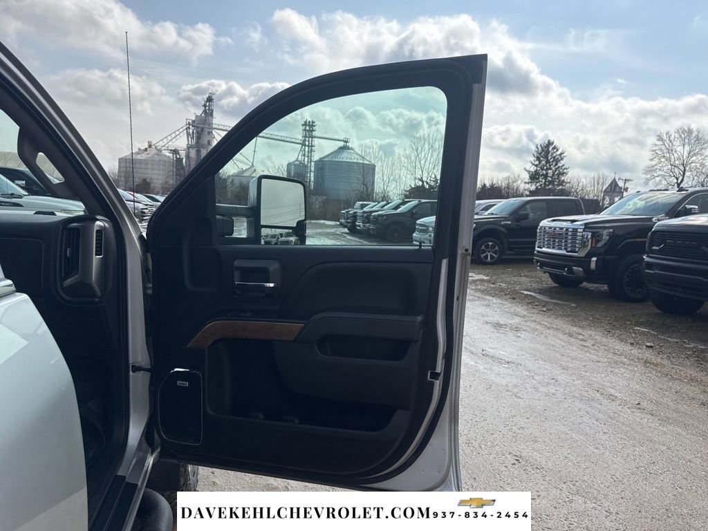 Used 2019 Chevrolet Silverado 2500 LTZ w/ Duramax Plus Package image 34