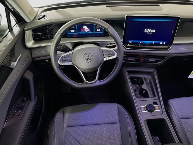New 2025 Volkswagen Tiguan SE image 23