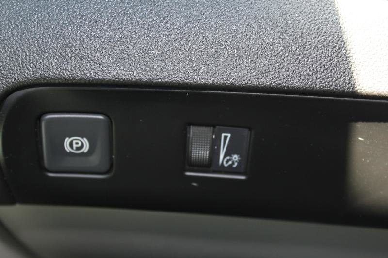 Used 2023 Buick Enclave Essence w/ Sound and Sites Package image 27