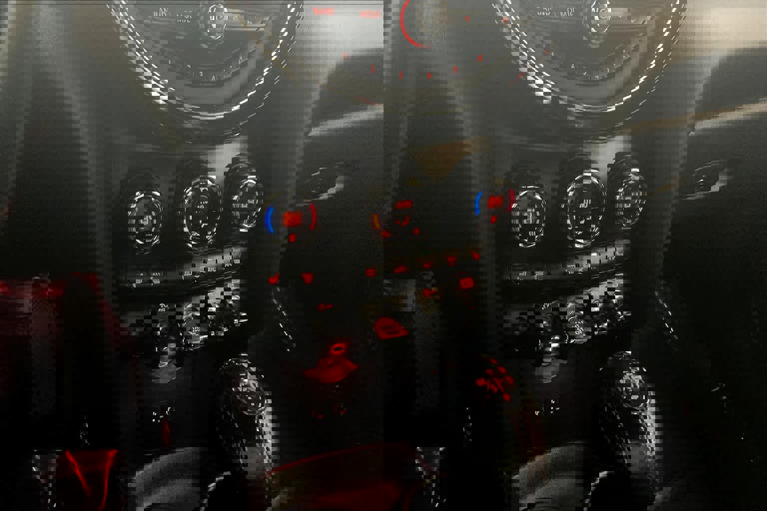 Used 2019 MINI Cooper S w/ Premium Package image 36