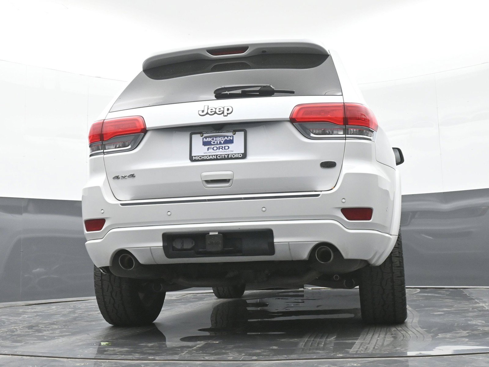 Used 2020 Jeep Grand Cherokee Overland AWD/4WD image 38