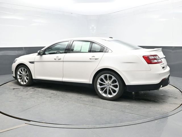 Used 2018 Ford Taurus Limited AWD/4WD image 4