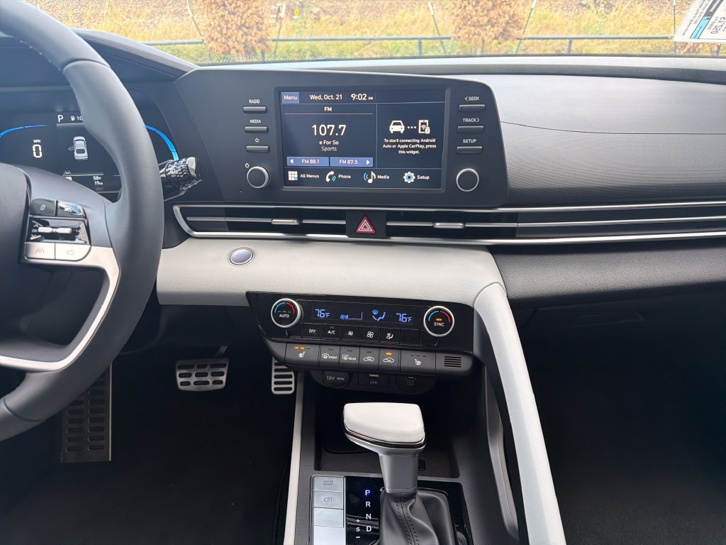 New 2026 Hyundai Elantra SEL Sport FWD image 27