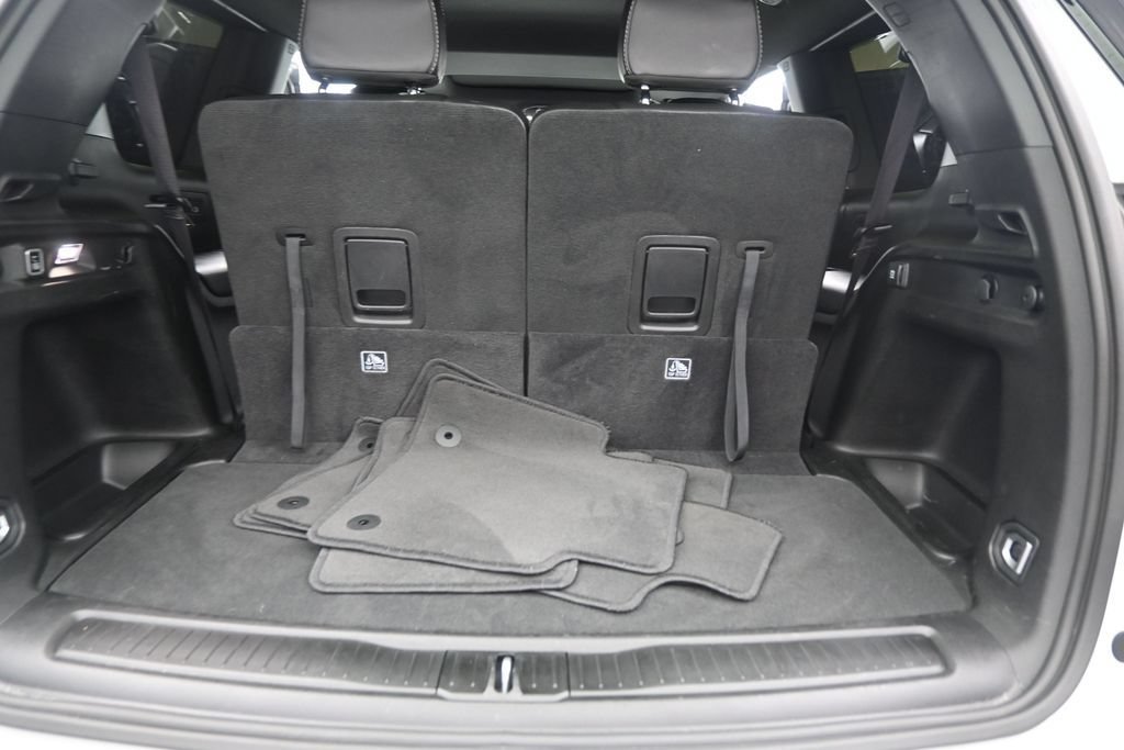 Used 2024 Jeep Grand Cherokee L Altitude AWD/4WD image 19