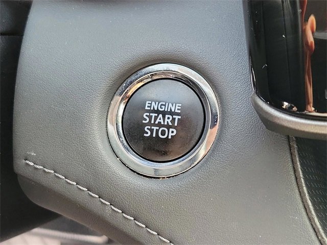 Used 2023 Toyota Highlander LE image 30