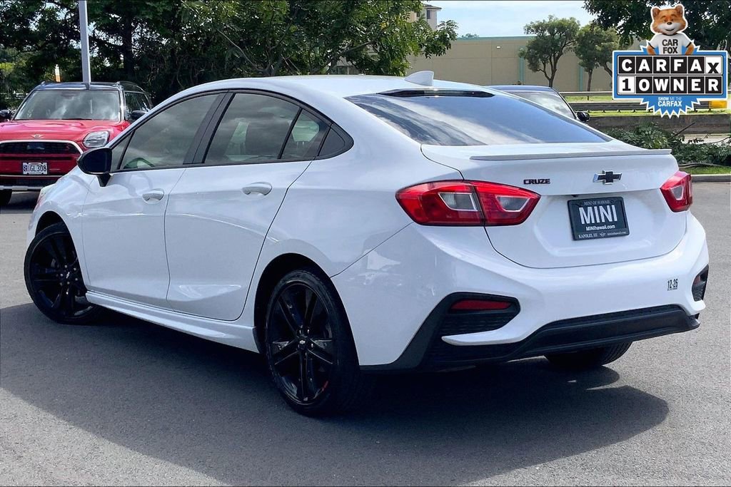 Used 2018 Chevrolet Cruze LT w/ Redline Edition image 10