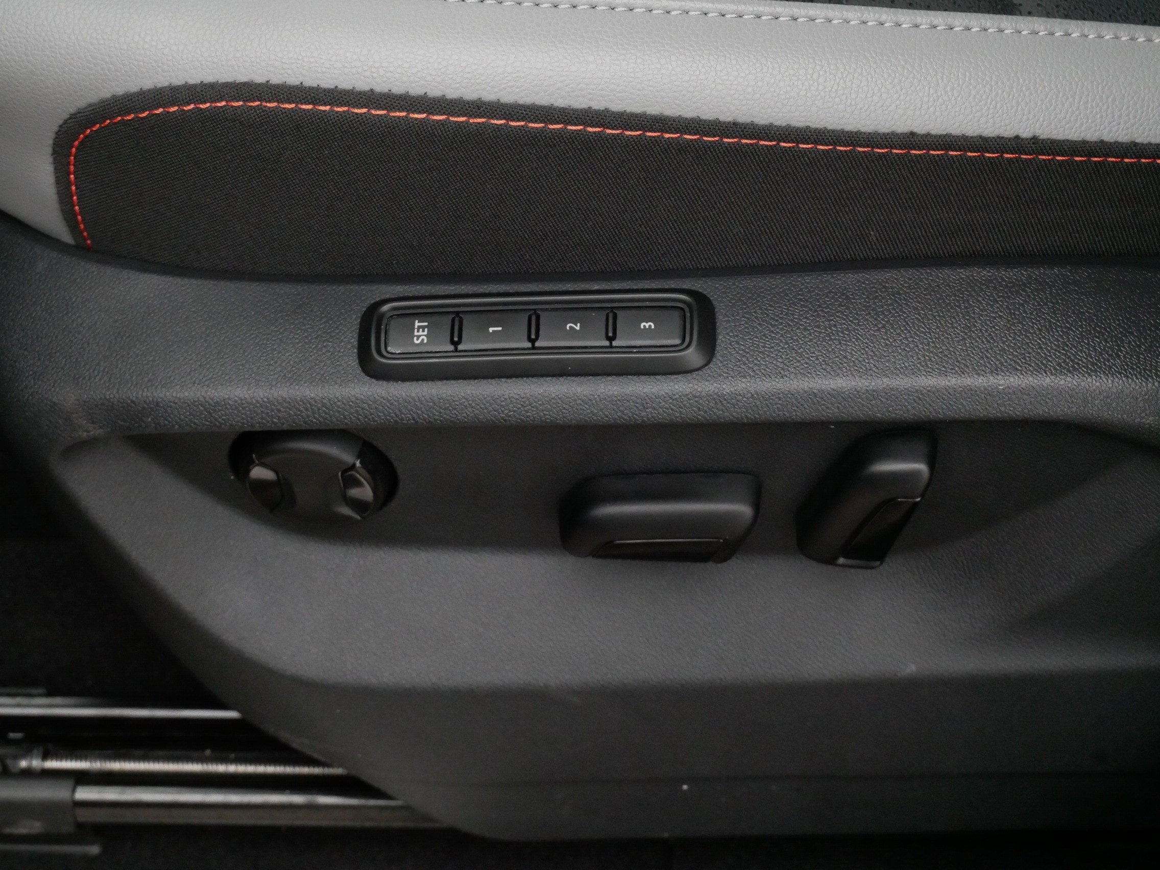 Certified 2024 Volkswagen Atlas Peak Edition SEL image 20