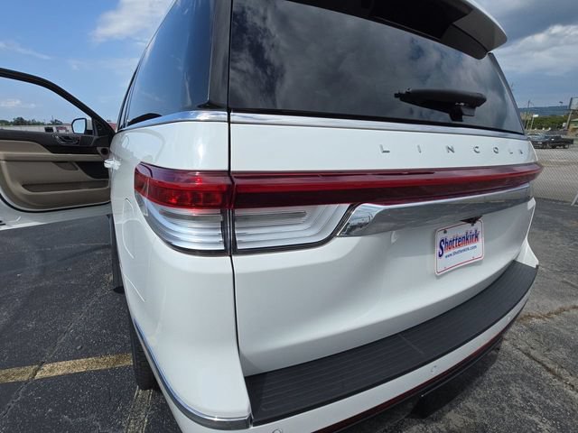 Used 2023 Lincoln Navigator Reserve w/ Monochromatic Package RWD image 30