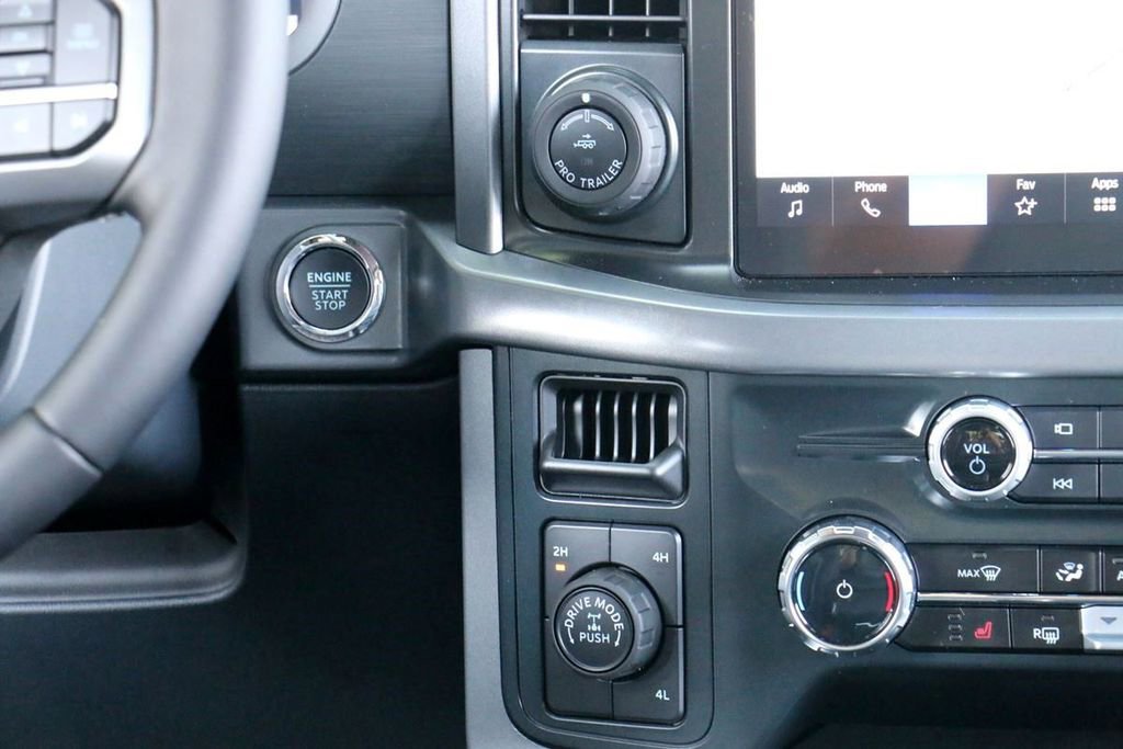 New 2025 Ford F150 XLT w/ Equipment Group 303A High image 30