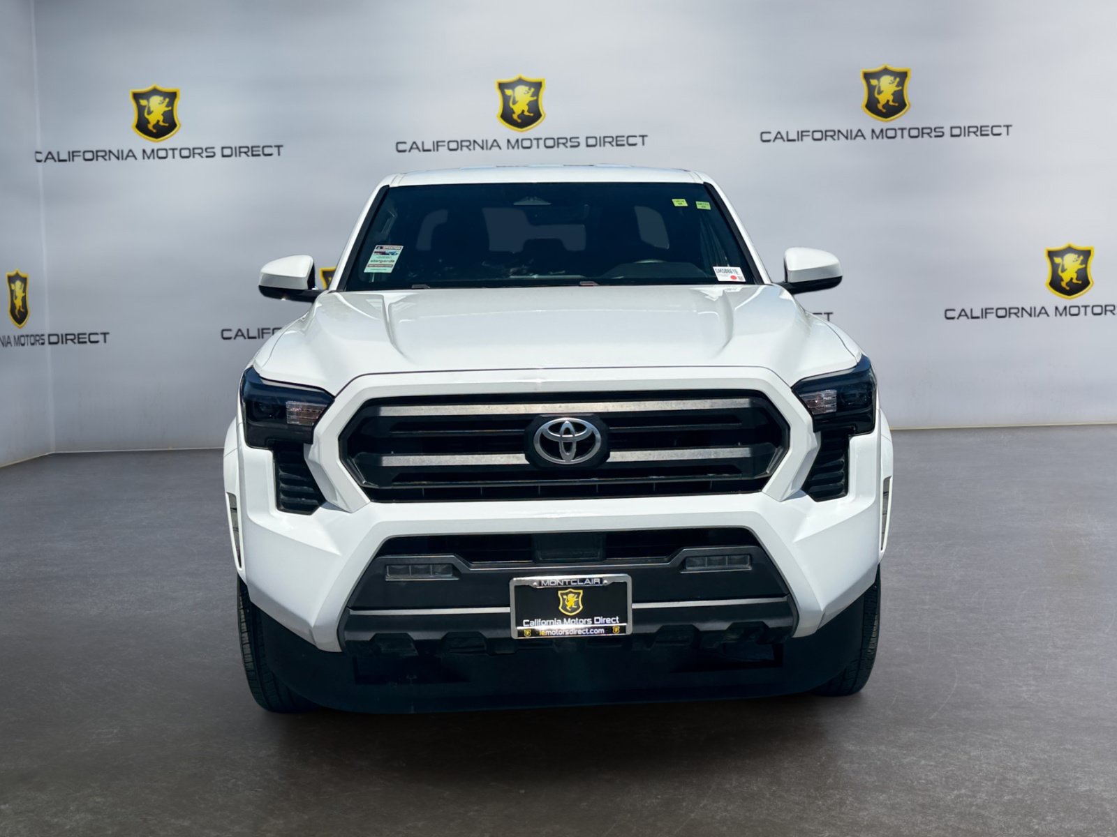 Used 2025 Toyota Tacoma SR5 AWD/4WD image 8