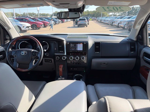 Used 2021 Toyota Sequoia Platinum AWD/4WD image 58