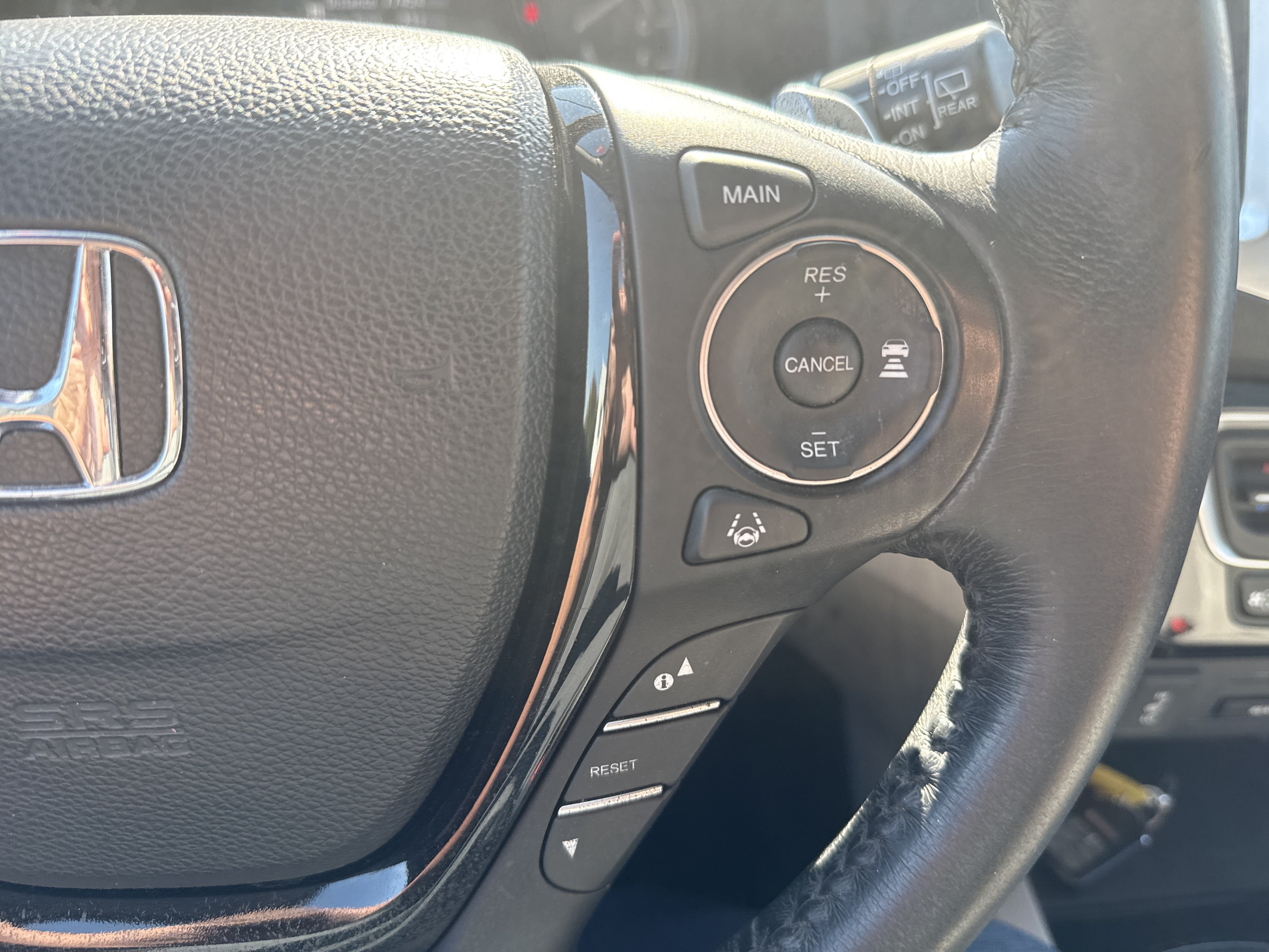 Used 2016 Honda Pilot Touring image 20