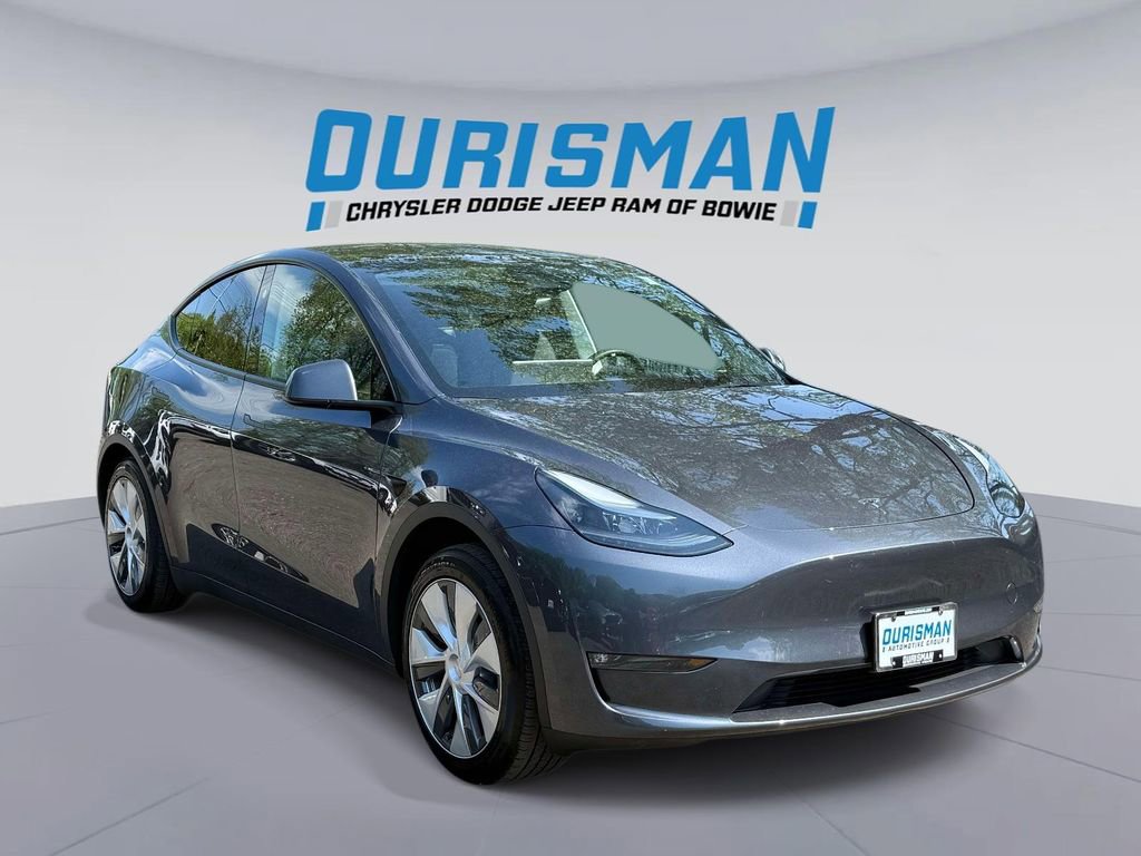 Used 2023 Tesla Model Y 2WD image 1