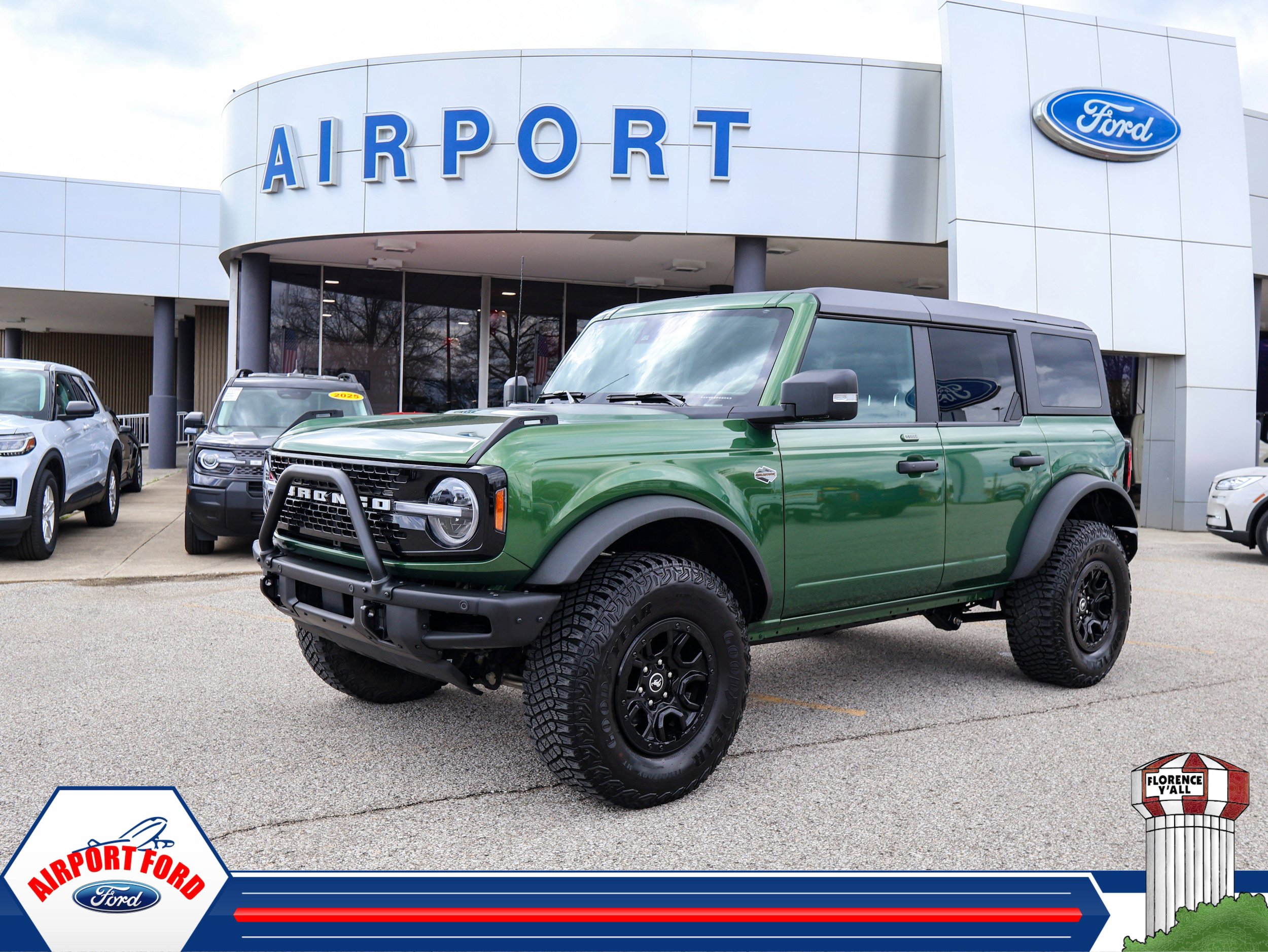 Used 2022 Ford Bronco Wildtrak image 1