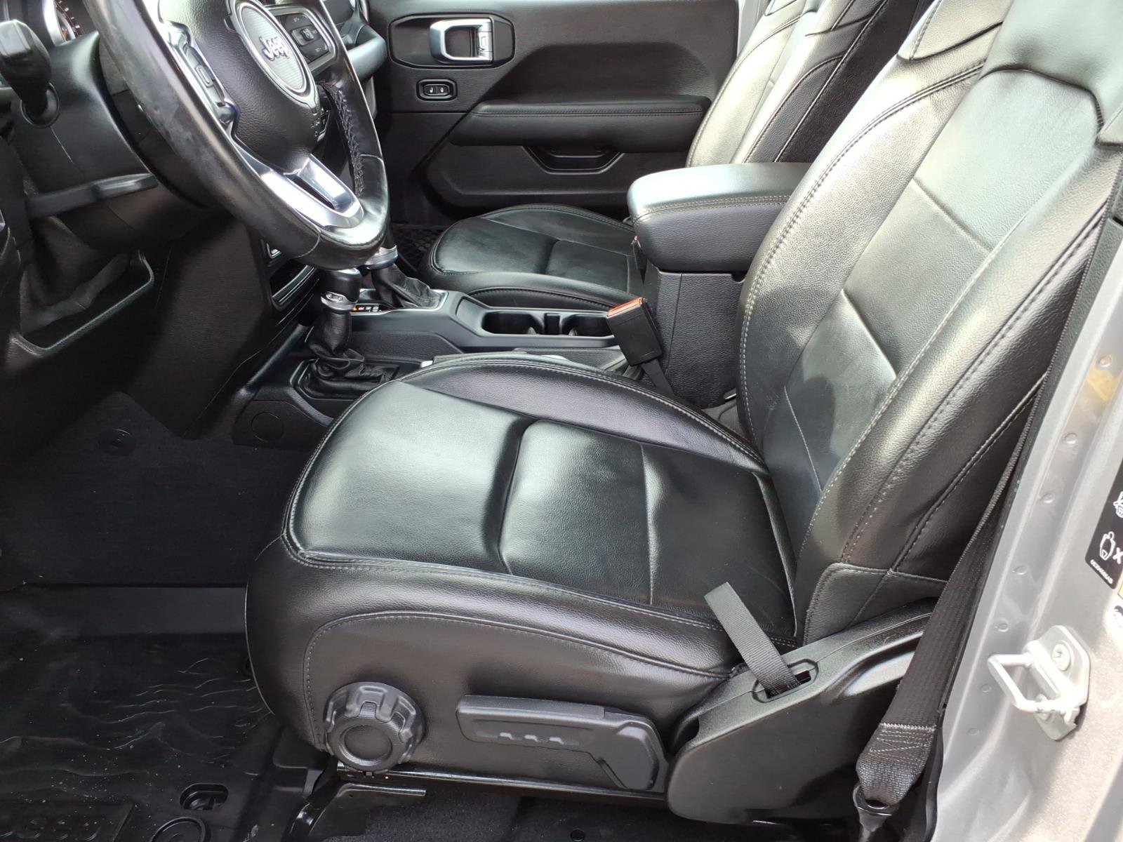 Used 2021 Jeep Wrangler Unlimited Sahara AWD/4WD image 14