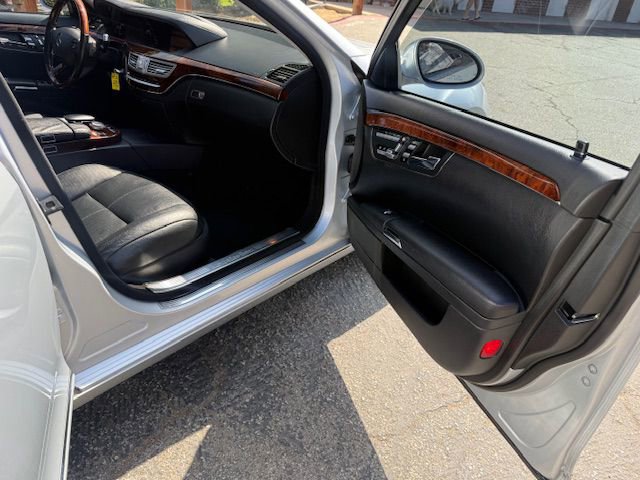 Used 2009 Mercedes-Benz S 550 image 25