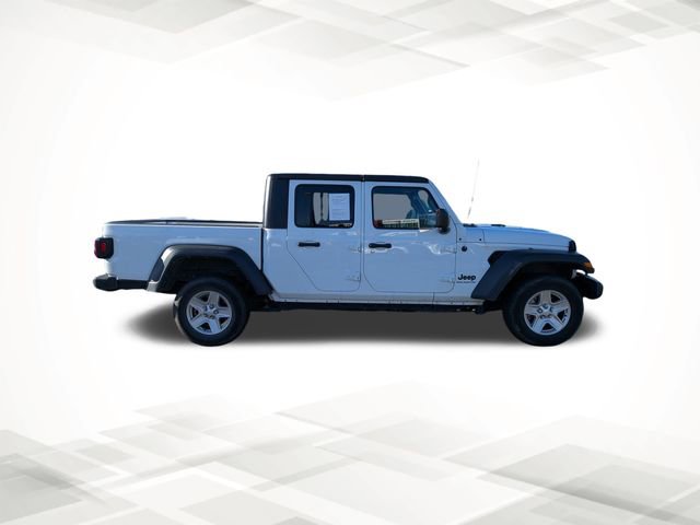 Used 2023 Jeep Gladiator Sport image 3