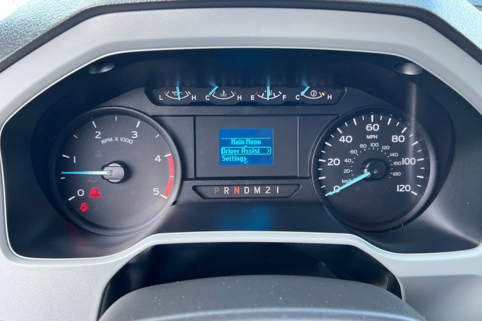 Used 2021 Ford F750 2WD Regular Cab Super Duty image 15