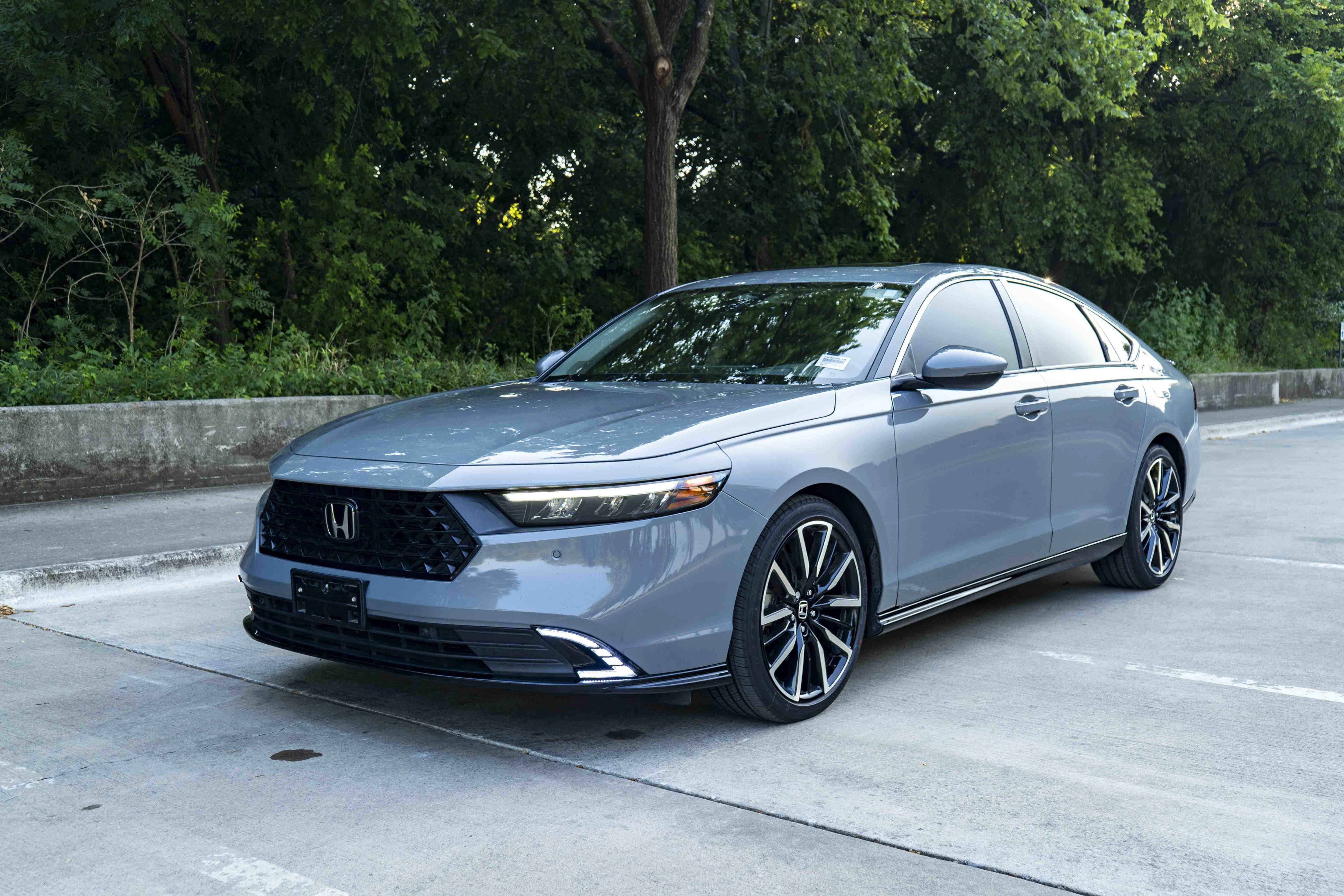 Used 2023 Honda Accord Touring image 5