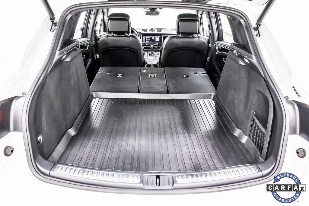 Used 2021 Porsche Macan S w/ Premium Package image 38