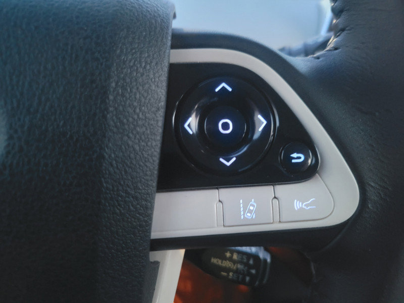 Used 2017 Toyota Prius Three Touring image 29