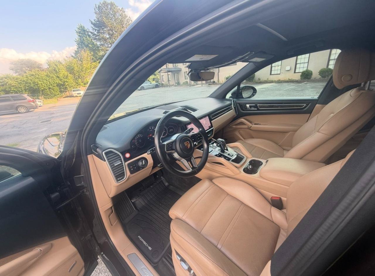 Used 2019 Porsche Cayenne AWD/4WD image 10