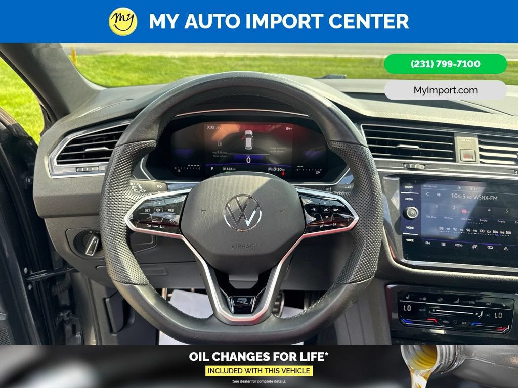 Used 2024 Volkswagen Tiguan SE R-Line AWD/4WD image 16