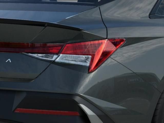 New 2026 Hyundai Elantra SEL Sport FWD image 10