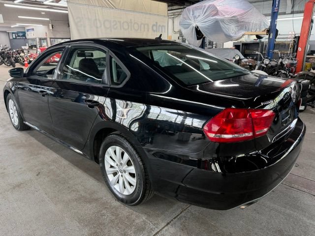 Used 2013 Volkswagen Passat 2.5 S FWD image 2