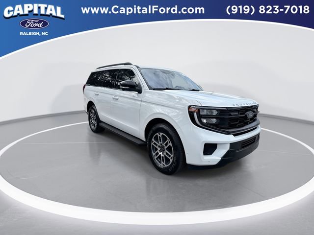 Certified 2025 Ford Expedition Active image 2