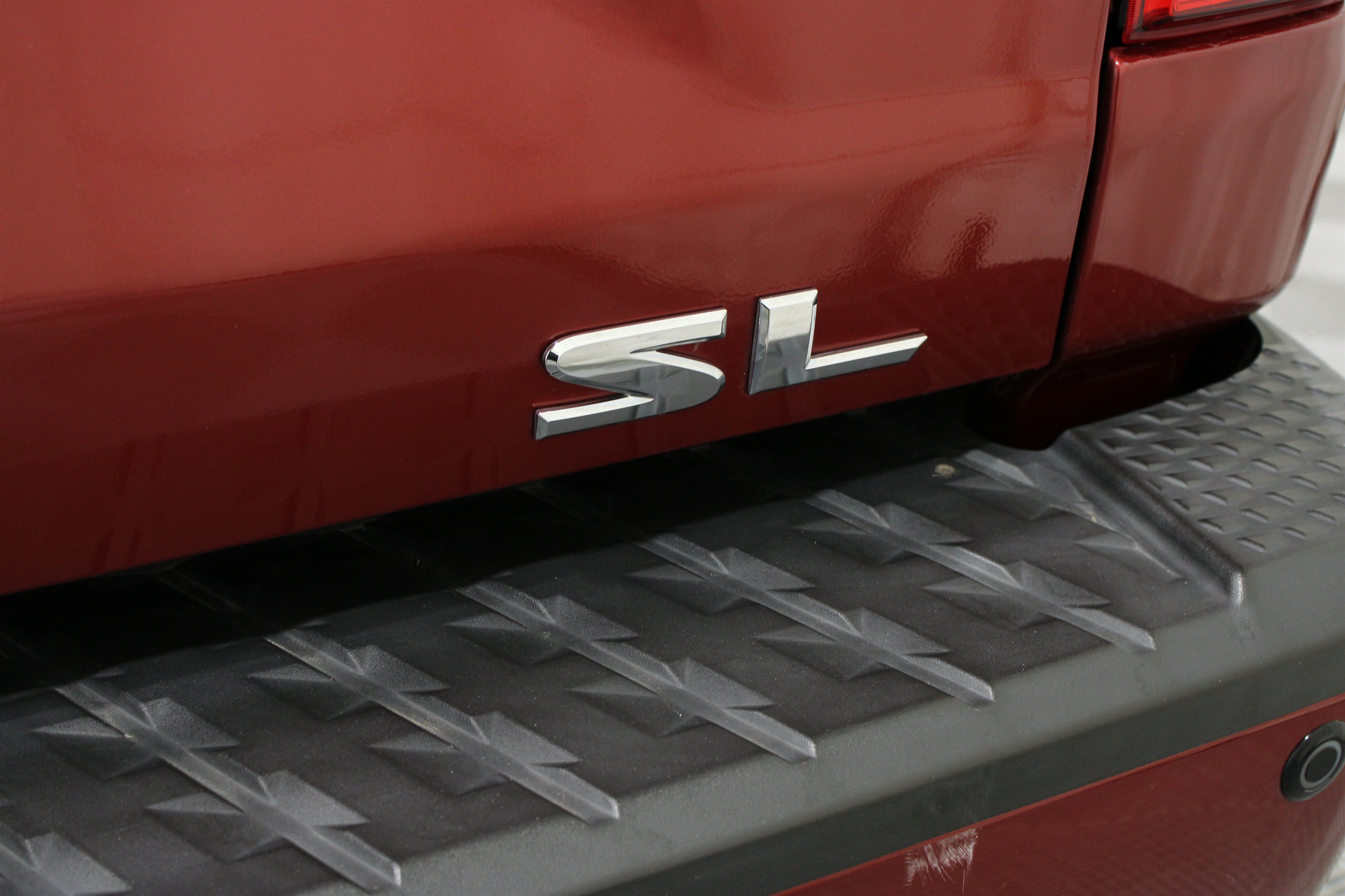 Used 2017 Nissan Titan SL w/ SL Towing Convenience Package RWD image 34