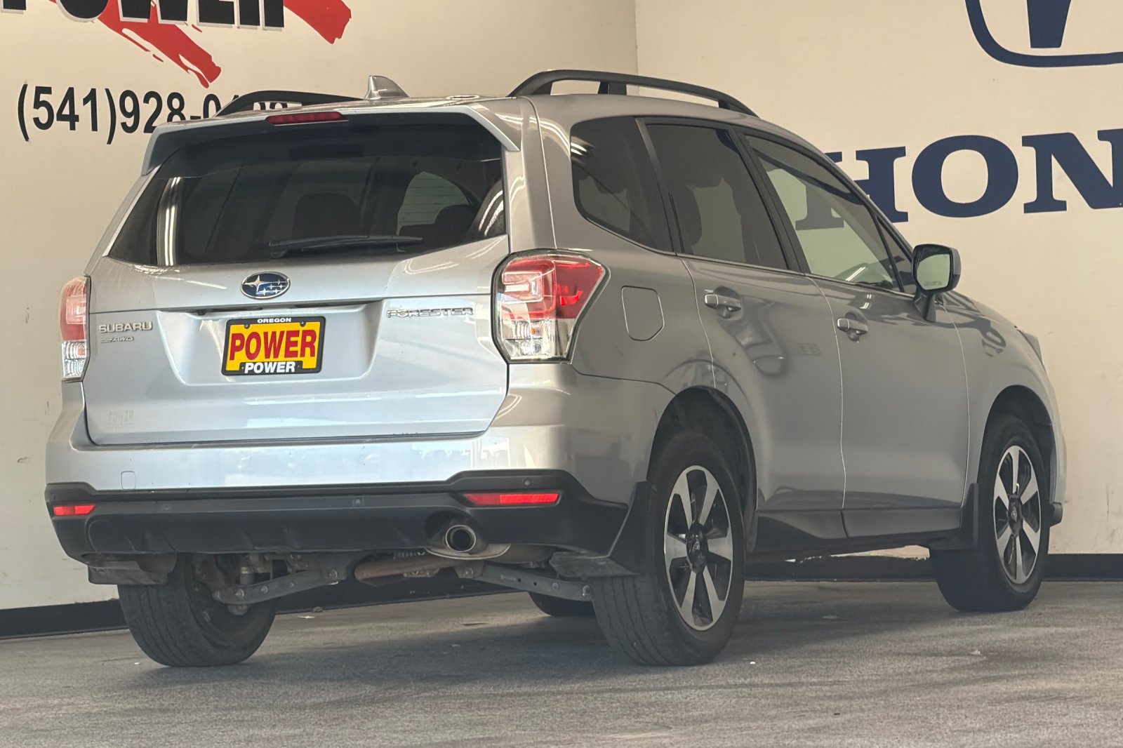 Used 2018 Subaru Forester 2.5i Limited AWD/4WD image 3
