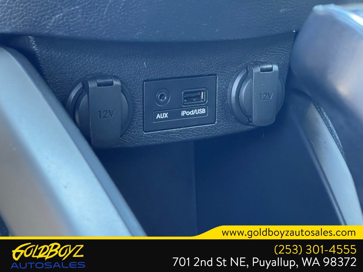 Used 2013 Hyundai Veloster w/ Style Pkg FWD image 27