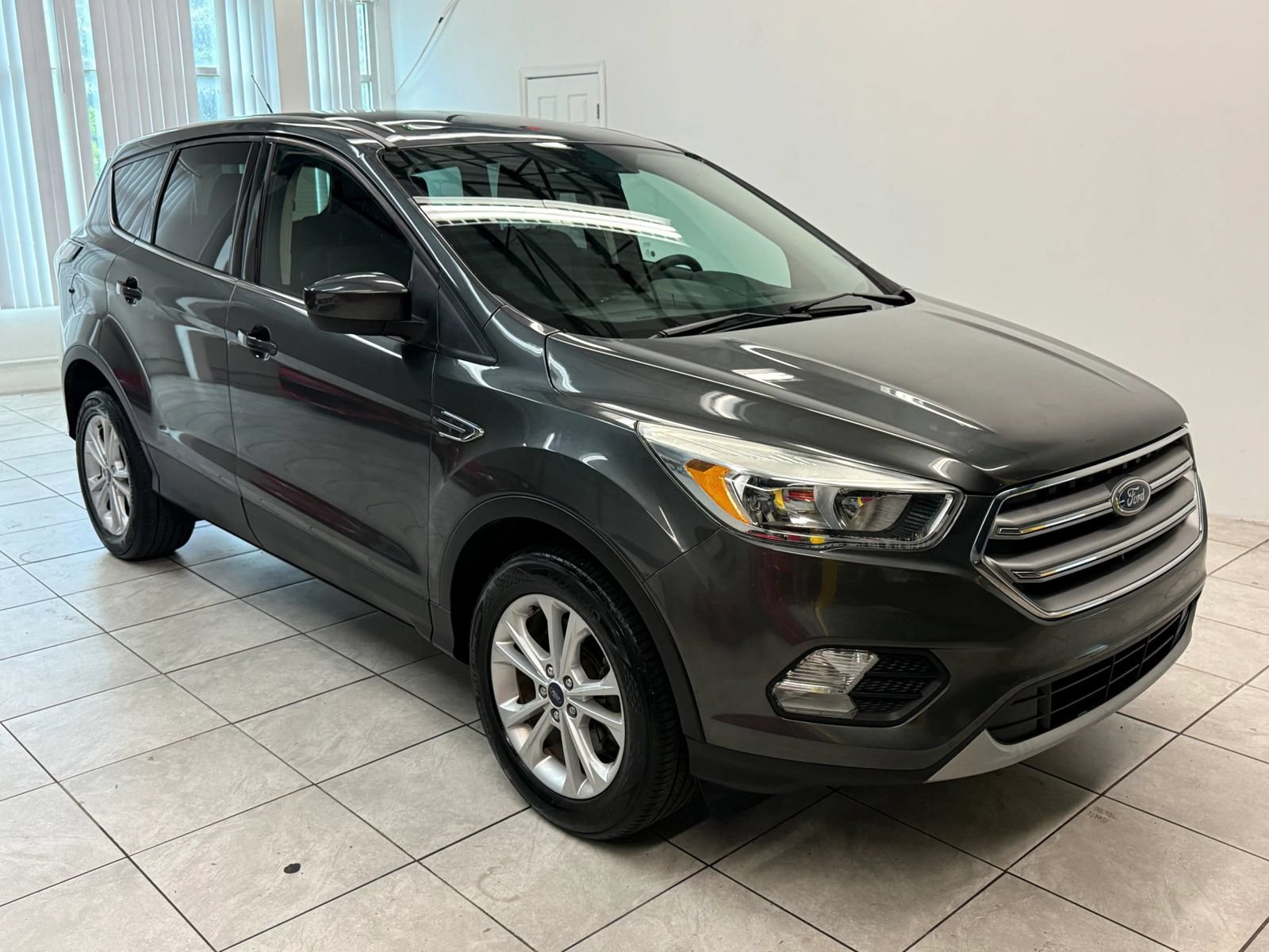Used 2017 Ford Escape SE